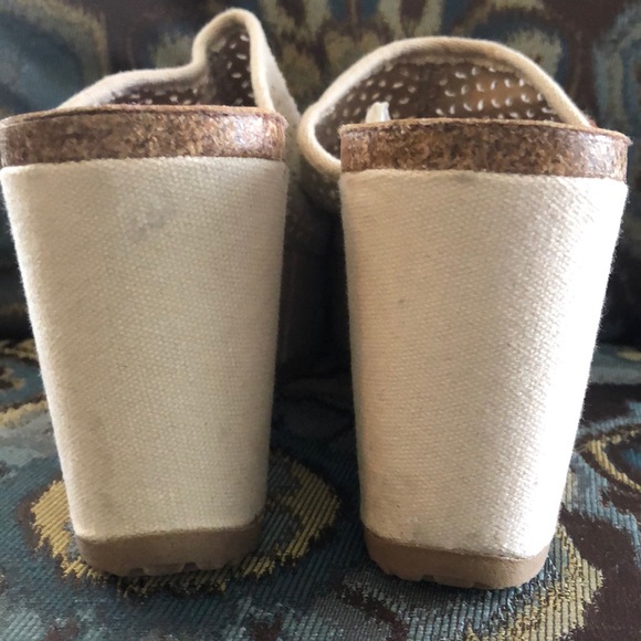 LIKE NEW Summer Wedges in Natural Stone Color - Picture 14 of 16